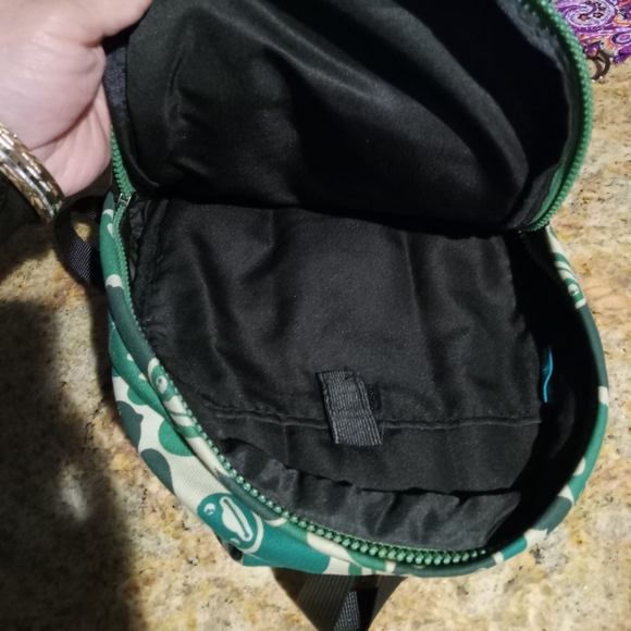 Backpack - Picture 5 of 7